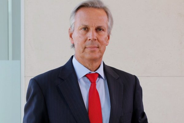 Minera china Tianqi postulará al economista Georges de Bourguignon al directorio de SQM