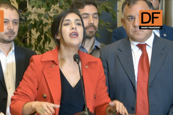 <p>Ahora en DF | Cariola por rechazo de censura a la mesa de la Cámara: “Esto no lo vamos a tomar como un ataque personal… Nuestro compromiso es dar garantías”</p>