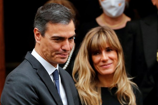 Pedro Sánchez reflexionará sobre si renuncia a la Presidencia de España tras una denuncia contra su esposa