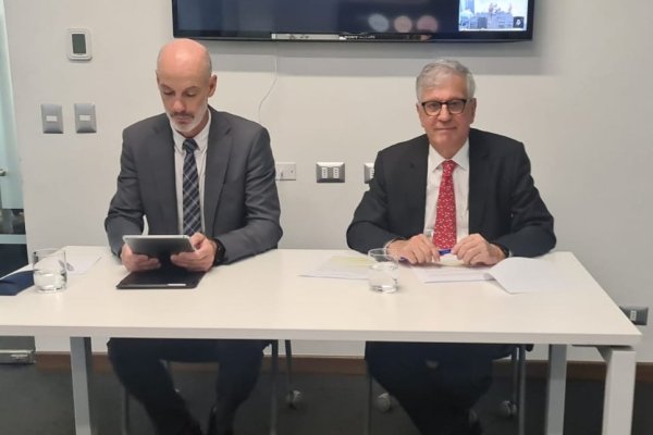 Echeverría Izquierdo aseguró que el país todavía no recupera la senda de crecimiento, pero "hay ambiente de acuerdos"