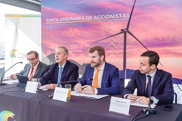 <p>Presidente de Colbún y el sector eléctrico: "Para nadie es un misterio que nuestra industria vive hoy un stress regulatorio importante"</p>