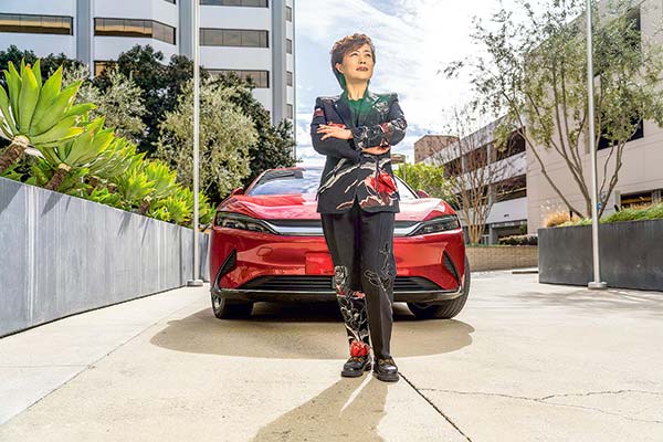 <p>Stella Li, vicepresidenta ejecutiva de BYD Company Limited y CEO de BYD Americas. Foto: Bloomberg</p>