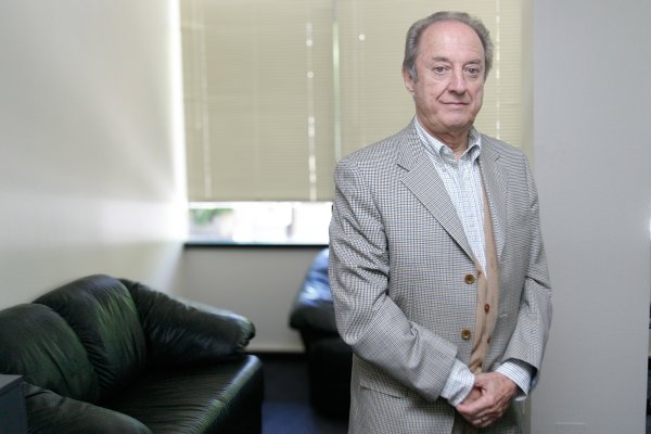 <p>A los 94 años fallece el exministro de Hacienda Sergio de Castro</p>