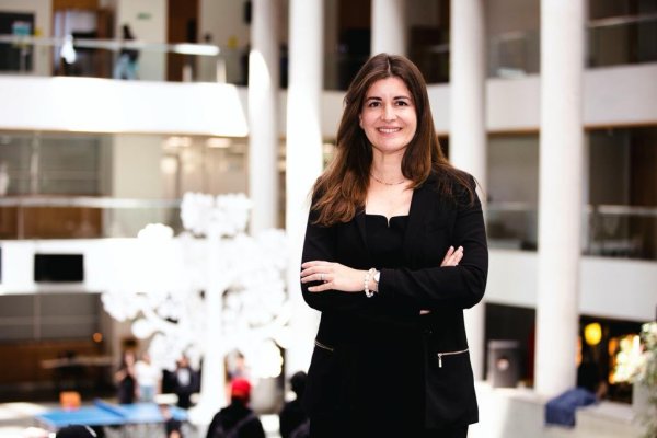 Economista Karol Fernández asumirá vicepresidencia ejecutiva de la Federación Internacional de Administradoras de Fondos de Pensiones