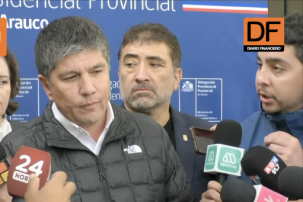<p>Ahora en DF | Atentado contra carabineros: Monsalve descarta estado de sitio en Arauco porque “no es útil para las funciones que deben cumplir las FFAA y policías”</p>