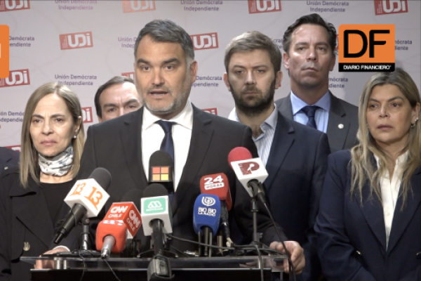 <p>Ahora en DF | UDI pide “señales concretas” de respaldo a Carabineros: “Se tiene que votar a favor de una ley de amnistía"</p>