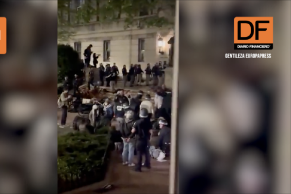 <p>Ahora en DF | La Policía de EEUU detiene a decenas de manifestantes propalestinos en la Universidad de Columbia</p>