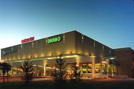 Hiperinflación en Argentina golpea operación de chilena Cencosud: firma perdió unos US$ 23,02 millones
