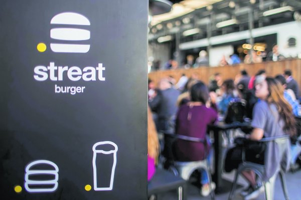<p>Copec concreta la adquisición de la cadena de comida Streat Burger</p>