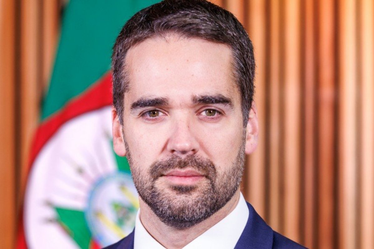 <p>Quién es Eduardo Leite, el gobernador que atrajo el proyecto de CMPC por US$ 4.570 millones en Brasil</p>