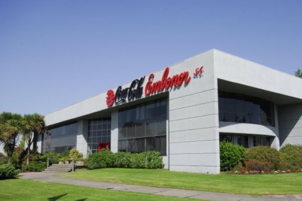 Coca-Cola Embonor anuncia leve aumento en sus utilidades en los primeros tres meses del año
