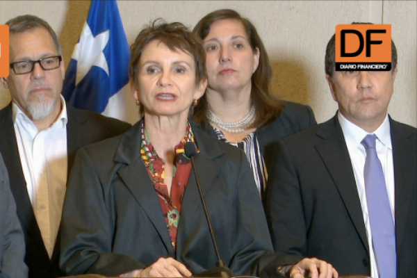 <p>Ahora en DF | Ministra Tohá valora despacho de la nueva ley antiterrorista a la Cámara: “Como Ejecutivo estamos muy satisfechos”</p>