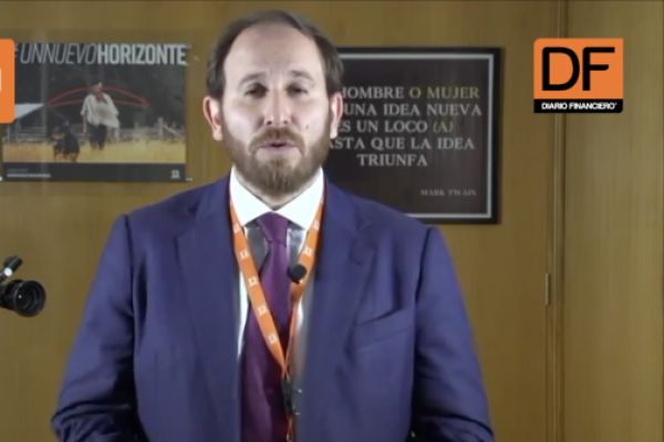 <p>Ahora en DF | Maximiliano Luksic renuncia a directorio de Canal 13 "para emprender nuevos desafíos profesionales fuera del mundo privado"</p>