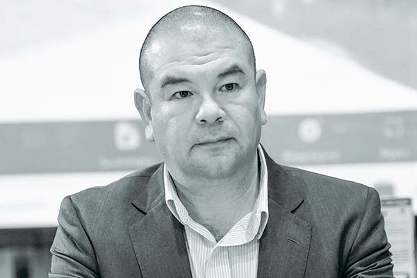 <p>Víctor Torres, superintendente de Salud. Foto: Agencia Uno </p>