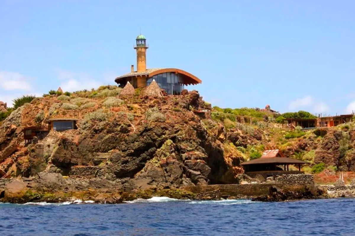 <p>En venta hotel de Gustavo Ponce Lerou en Los Vilos por US$ 2,5 millones</p>