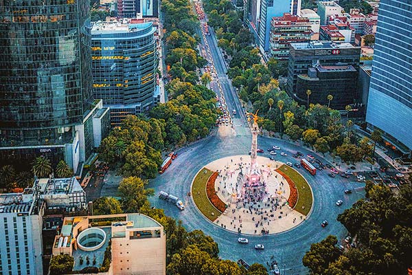 <p>Los sectores y acciones de México que han sentido el impulso de la desglobalización o “nearshoring”</p>