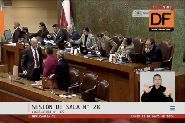 <p>Ahora en DF | Cámara despacha a ley el proyecto de Ley Corta de Isapres</p>