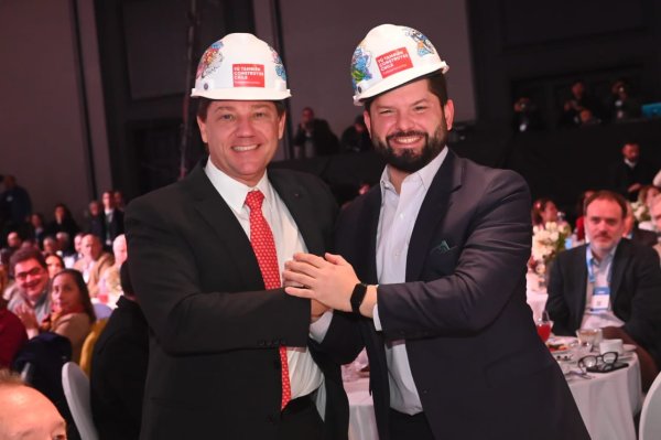 Boric pide a la banca facilitar créditos a la construcción: “Acumularon provisiones en previsión de una crisis que no llegó”