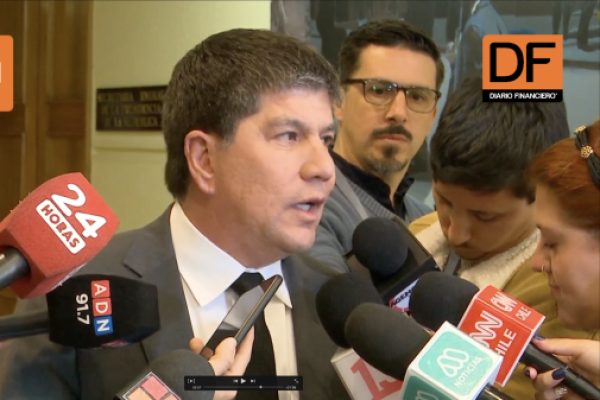 <p>Ahora en DF | Paro de camioneros: Monsalve advierte que aplicarán “el máximo rigor de la ley” por cortes totales de rutas</p>