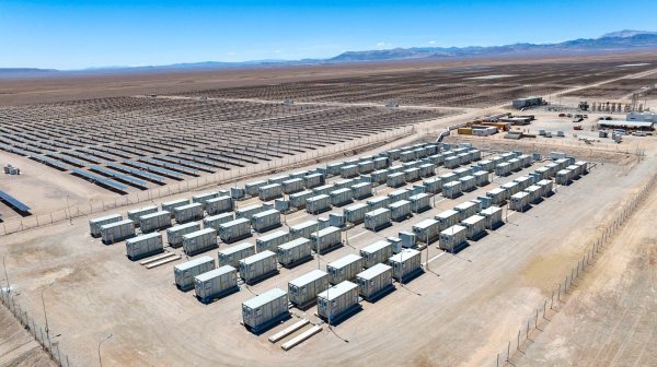<p>Gobierno abre postulaciones para la asignación de terrenos fiscales a proyectos de almacenamiento de energía</p>