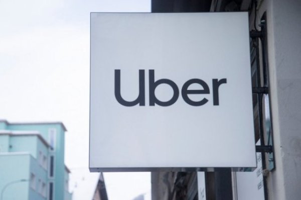 <p>Uber lanzará servicio de buses en aeropuertos, salas de conciertos y estadios de Estados Unidos</p>