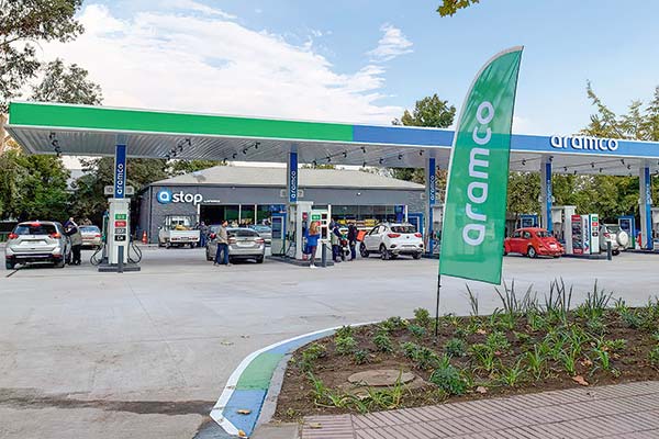 <p>Aramco inaugura su segunda estación de servicio en Chile en medio de su arribo al país</p>