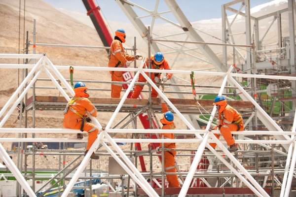 Ganancias de SalfaCorp se expanden 16% en el primer trimestre gracias a proyectos en el sector de minería