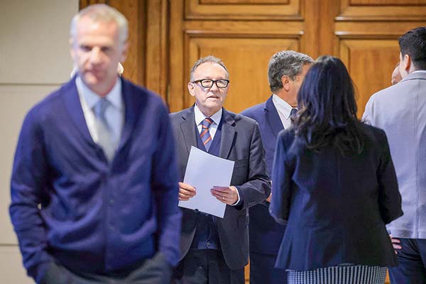 El rol articulador de acuerdos al que se vio empujado el presidente del Senado José García Ruminot