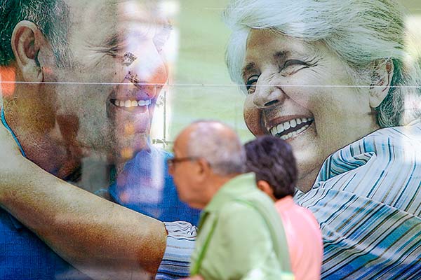 Las propuestas en materia de pensiones que lanzó la UDI en encuentro con Matthei