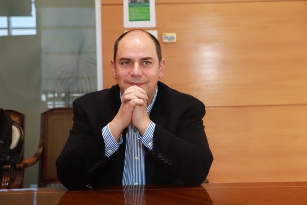 Pablo Hirmas, CFO de Iansa: "La mayoría de la gente piensa en azúcar, pero hoy somos un gran productor mundial de pasta de tomate"