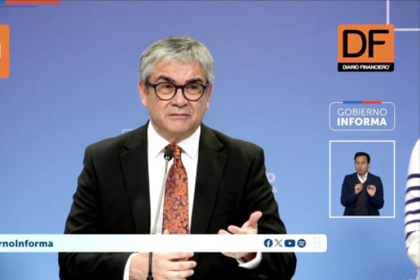<p>Ahora en DF | Marcel pronostica una disminución de $ 30 por litro en las bencinas y proyecta que esa tendencia "va a continuar” en los próximos meses</p>