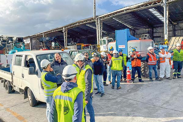 <p>Lecciones del fin del paro en Puerto Coronel: diálogo efectivo, mejor gestión y autoridades presentes</p>