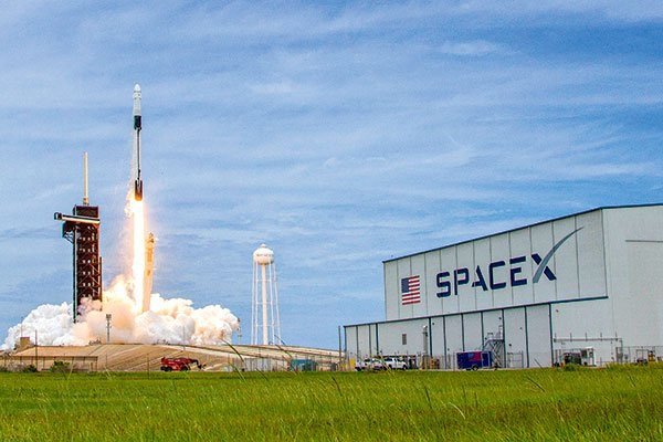 SpaceX evalúa vender acciones mediante OPA en una operación que valoraría empresa de Elon Musk en US$ 200 mil millones