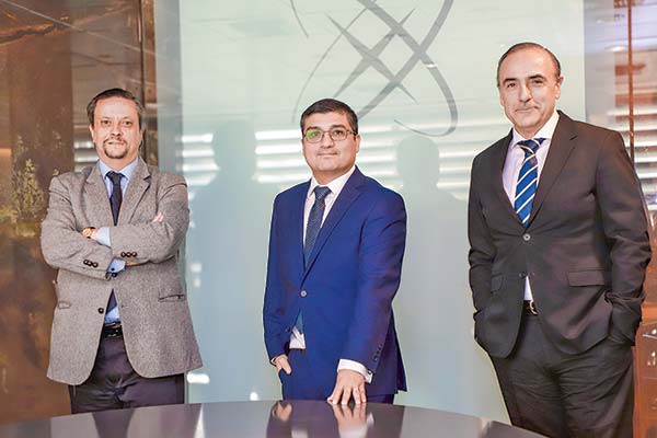 <p>De izquierda a derecha: Benjamín Bernstein, David Huala y Christian Blanche. (foto: Julio Castro).</p>
