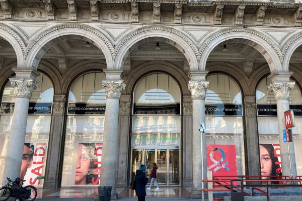 Benetton planea una reestructuración para intentar frenar crecientes pérdidas