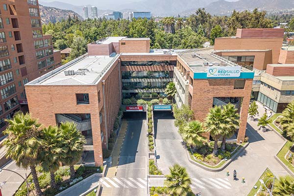 <p>RedSalud casi quintuplica sus utilidades el primer trimestre e ingresos suben en todas las áreas de la empresa</p>