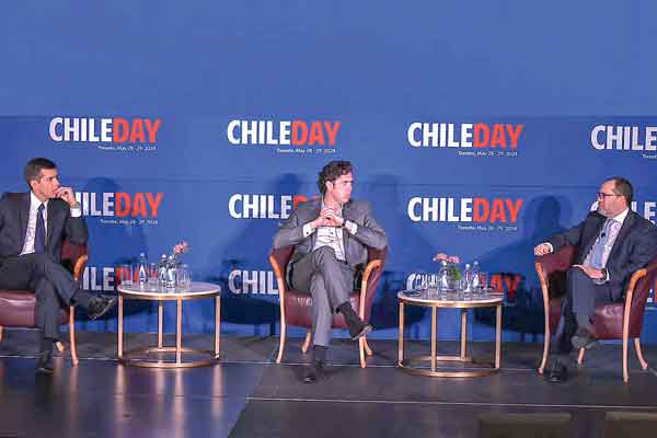<p>Francisco Guzmán (InBest),  John-Christian Bourque (Ontario Teachers’ Venture and Growth), y Cristóbal Torres (Provida).</p>