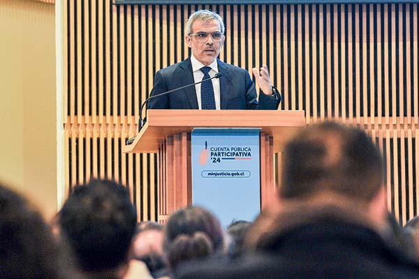 Cordero llama a enfrentar las “economías ilícitas” generadas por la criminalidad