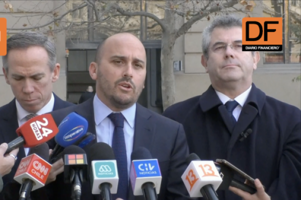 <p>Ahora en DF | Diputados de oposición entregan propuestas en materia de migraciones de cara a la Cuenta Pública de Boric</p>