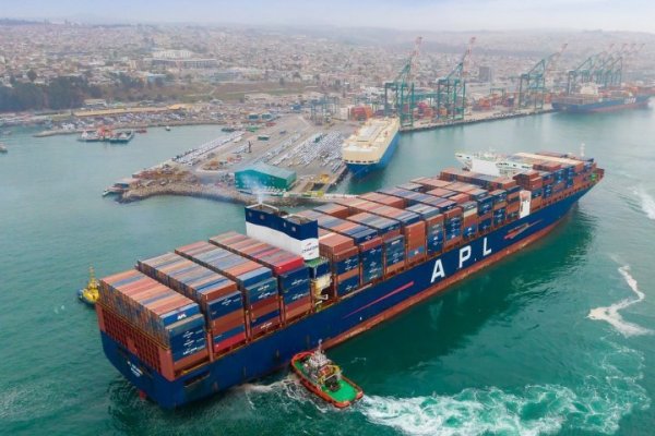 <p>Boric reafirma impulso al Puerto Exterior San Antonio y la expansión de red de trenes</p>