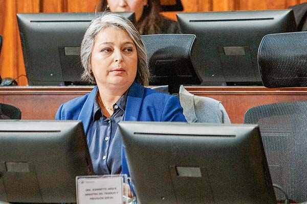 <p>La ministra del Trabajo y Previsión Social, Jeannette Jara, abordó avances del debate por la reforma previsional. Foto: Agencia Uno </p>