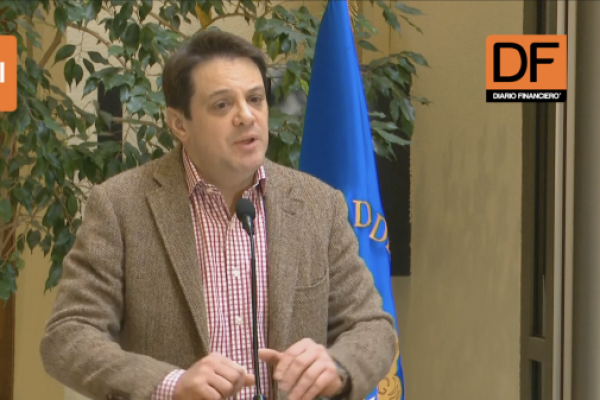 <p>Ahora en DF | Diputado Rivas presenta proyecto de ley corta del chileno deudor que permitiría repactar deudas de consumo en 13 años</p>