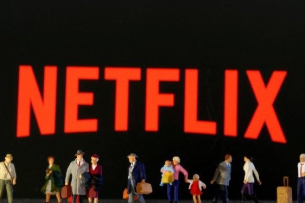 Netflix enfrenta una demanda por difamación de US$ 170 millones por la popular serie "Bebé Reno"