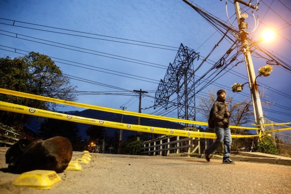 SEC inicia investigación para identificar responsabilidades tras masivo corte que afectó a más de 400 mil clientes en Santiago