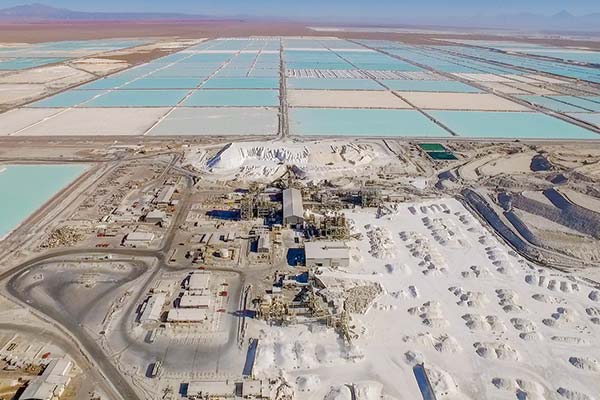 Morgan Stanley puso números a acuerdo Codelco-SQM y Pacheco recibió oferta de empresas chinas