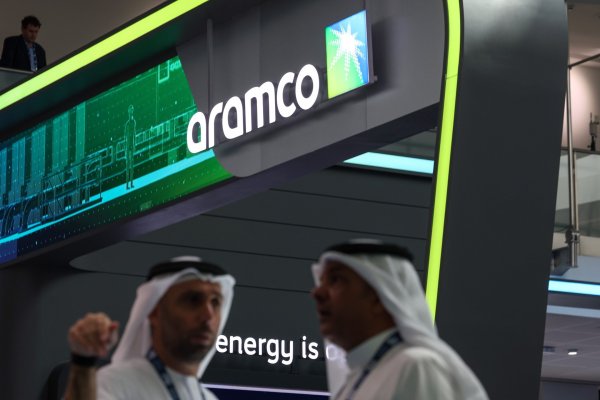 <p>Oferta de acciones de Saudi Aramco se sitúa en el extremo inferior del rango esperado y recauda US$ 11.200 millones</p>