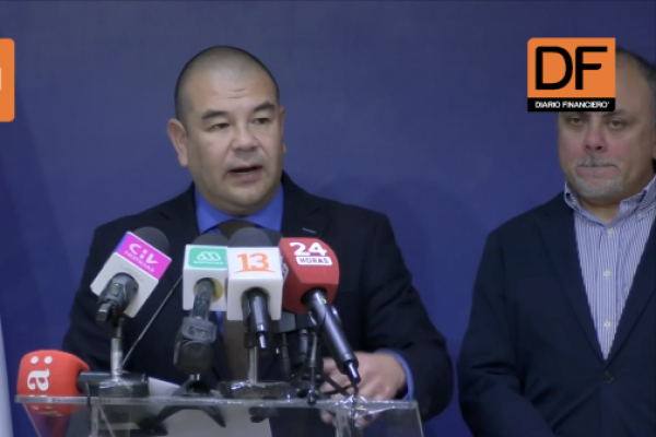 <p>Ahora en DF | Super de Salud da a conocer circular que establece el proceso de devoluciones de isapres</p>