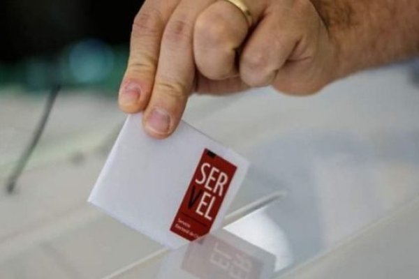<p>Primarias de alcaldes y gobernadores parten con 90% de mesas constituidas</p>