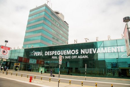 Tras fallas en Aeropuerto Jorge Chávez: ¿las aerolíneas y comercios pueden iniciar acciones legales?