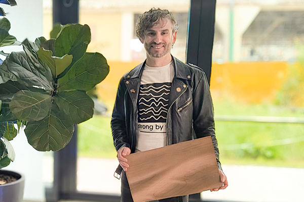 Startup chilena que creó “madera digital” cuenta detalles de su alianza con BMW